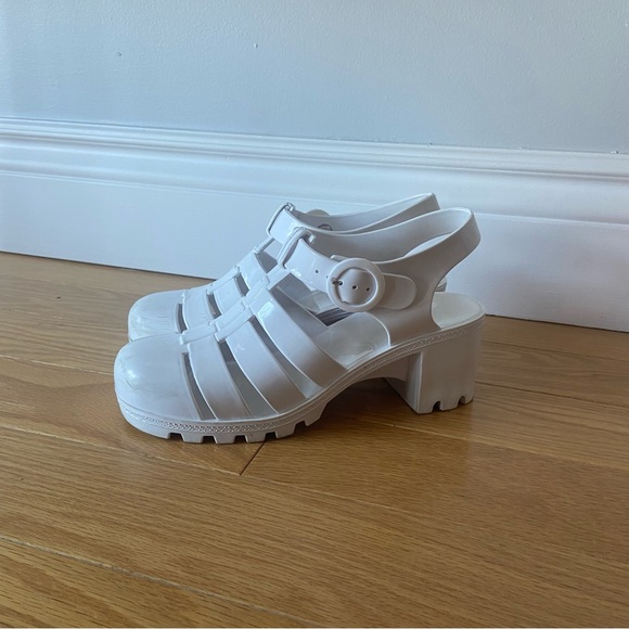 White jelly shoes - Picture 1 of 4